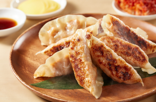 【姉の餃子】が秀逸すぎて“真似たくなる”レベル…！？⇒姉「そのまま食べてみて」私「驚くほど美味しかった」