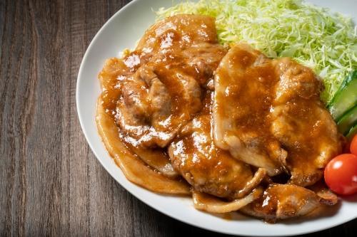 豚肉が“カッチカチに硬くなる”人は試して！『生姜焼き』を柔らかく仕上げる【オドロキの裏ワザ】