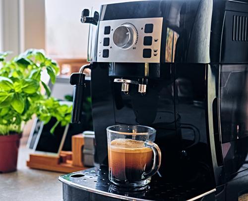 【カビ】のもと！コーヒーメーカー掃除してない人は絶対やって⇒「不味くなるだけじゃなかったんだ…」