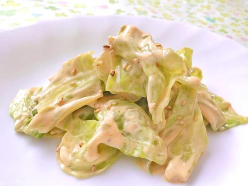 5分で作れる「春キャベツのラー油マヨ和え」簡単レシピ｜ピリ辛と甘みが相性抜群の1品！