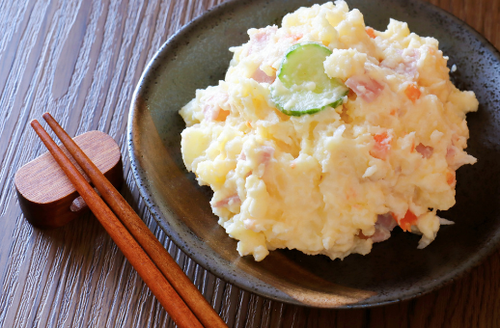 新じゃがでぜひ！絶品【ポテトサラダ】の簡単な作り方→皮ごと食べられてホックホク♪