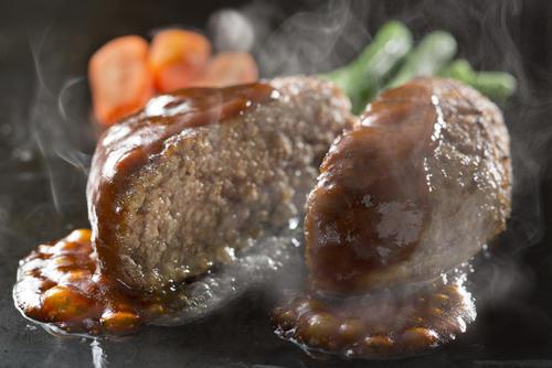 みんな何派？「ハンバーグ」のウマさを爆アゲする“隠し味”4選！作り方のキホンもおさらい！