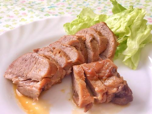 週末に試したい！炊飯器を使った本格「お手軽チャーシュー」簡単レシピ｜ホロホロ食感に感動♡