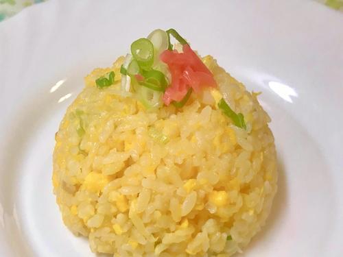 フライパン不要「パラパラ卵チャーハン」簡単レシピ｜レンチンだけでこの仕上がり！