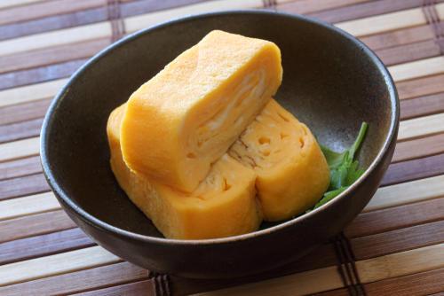 保存して試して！プロの味を再現する「ふっくら出し巻き卵」の極意♪芯の作り方や火加減のコツも