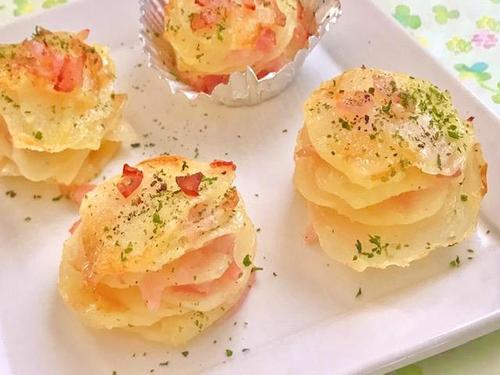 手間いらずでこの完成度♪「ポテトスタック」簡単レシピ｜贅沢な食感が幸せ♡