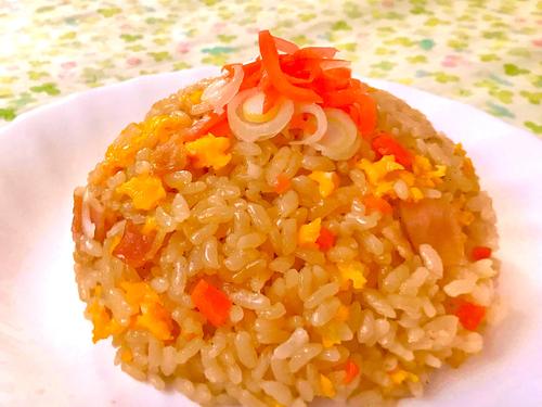 炒めないの！？炊飯器で作る絶品『パラパラチャーハン』簡単レシピ♡材料を入れてスイッチON♪