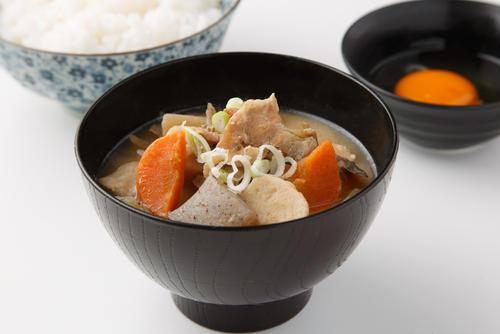 【食べてはいけない豚汁】←見分けつく？知っておくべき“危険なサイン”と日持ちのコツ☆