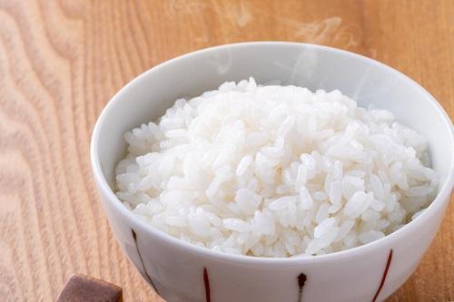 「大丈夫だろう」「知らなかった」は危険！ご飯の【常温放置】危険サイン｜食中毒は夏場だけじゃない！
