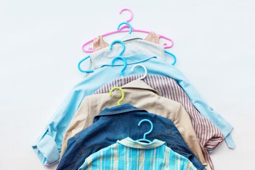 『服のしわ』←地道にアイロンかけてる？超簡単に取れる裏技あるからやってみて☆急なお出かけ前でも安心♪
