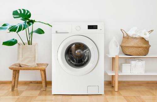ジーンズは裏返して洗う？意外と知らない『洗濯の正しい知識』→“ひと手間”で仕上がりが全然違うから試してみて♪
