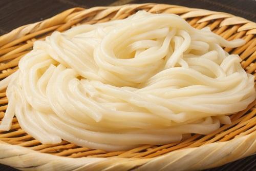 『袋うどん』茹でてる人は損してる！【レンチン3分】でコシがある美味しいうどんが作れるよ♪