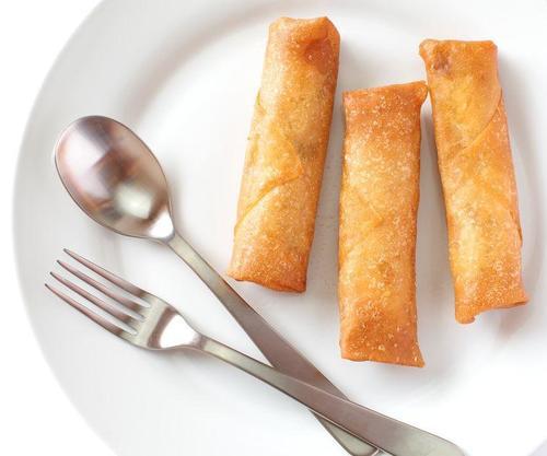 サクサク食感がたまらない♡春巻きの皮で作る『とろ〜りチーズスティック』のレシピ＆アレンジアイデア