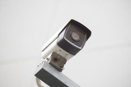 ＜防犯カメラ＞設置して満足している人は要注意！空き巣が“本当に嫌がる”設置場所はこの4箇所！