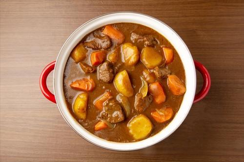 解凍カレーの【再冷凍】は超危険！知らないと“ゾッ”とする食中毒のリスクと保存の新常識！→「そんなに危険だったとは…！」