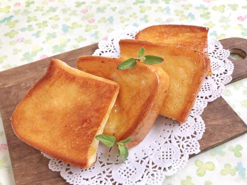 食パンが“高級スイーツ”に！カリカリ食感がたまらない♡絶品『クイニーアマン風トースト』簡単レシピ♪