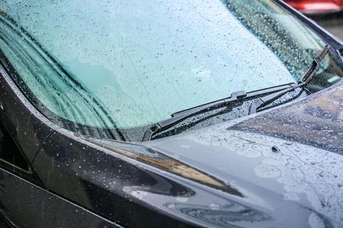 「洗車したのに水垢が消えない…」←こんな人は試して！ボディもガラスも汚れが“スッキリ落ちる”意外な方法☆