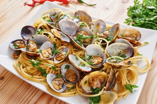 「ビアンコ」「ロッソ」ってどんな意味？誰かに話したくなる！料理の【豆知識】を大公開☆