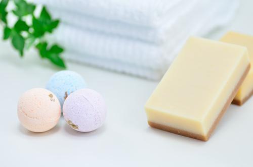 『体を洗う順番』はどれが正解？ゴシゴシ洗いは逆効果！“肌荒れや体臭”を防ぐ入浴習慣とケア方法とは☆