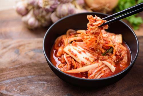 「市販の“キムチ”が物足りない…」→家にある調味料＆食材で【絶品キムチ】に変えるちょい足し術☆