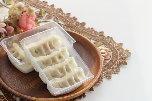 冷凍餃子は『焼くだけ』じゃなかった！“カリッ”と“ジューシー”に大満足の【揚げ餃子】アレンジレシピ3選♪