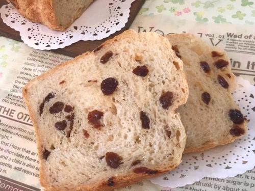 しっとりふわっふわ♡驚くほど手軽に作れる『レーズン食パン』のレシピ｜ヨーグルトがポイント！