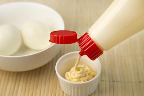 ＜マヨネーズの保存＞ドアポケットが正解？意外と知らない『品質を保って最後まで美味しく使い切る』ための保存テク☆
