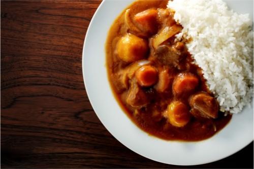 いつものカレーが【プロの味】に！“ちょい足し”でコクと旨みがアップする『意外な隠し味』8選→「こういうのが知りたかった！」