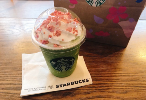 春らしさ満点のフラペチーノ