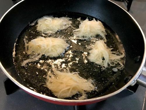 揚げ焼きします