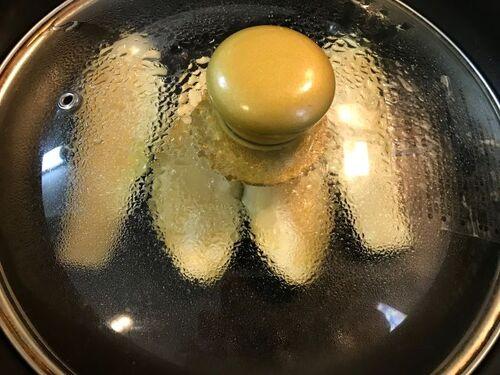 蒸し焼きにします