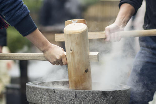 【地域性】丸餅のお雑煮が誕生したのはどこか知ってる？役立つ『お餅クイズ』に挑戦！
