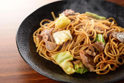 【世界の焼きそば】ハッカヌードルがよく食べられる国はどこ？役立つ『世界の麺クイズ』に挑戦！