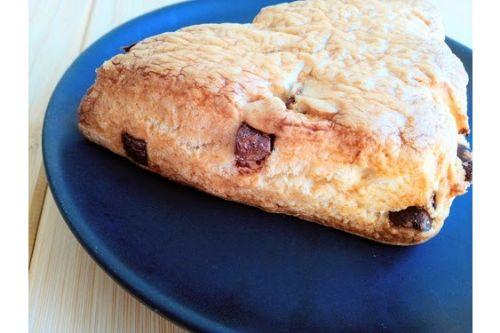 さくほろ食感のチョコスコーンが税込127円！自宅でカフェ気分を堪能