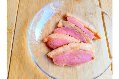 このクオリティで108円！？おせち・そばに使える合鴨肉はローソン100がお買い得！