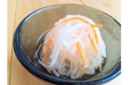 今年のおせちに！100円ローソン国産野菜なますがフルーティーな酸味で食べやすい
