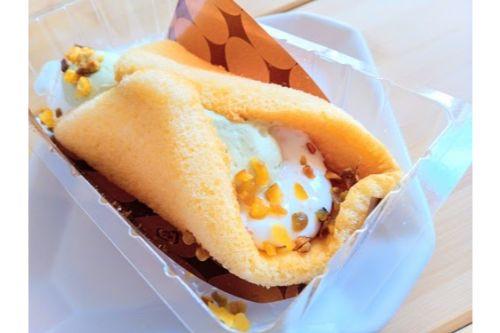 ウチカフェに新たな大ヒットの予感！2つの食感を楽しめる春色ワンハンドスイーツ