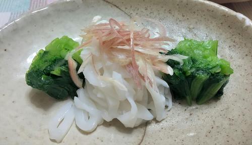 【小松菜の冷菜】口当たりよいイカ素麺を合わせて簡単なのに主役級！