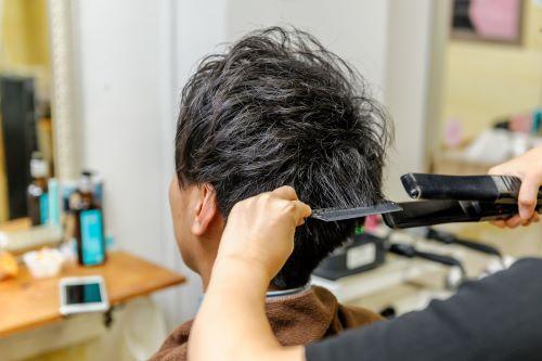 ストレートパーマを前髪だけにかけたい セットやケア方法までご紹介 身嗜み オリーブオイルをひとまわし