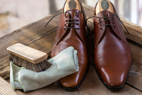 大切な革靴を長く履くための修理方法とメンテナンス方法
