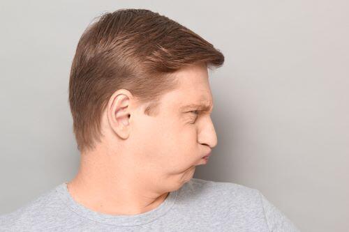 顔の肉の落とし方とは 男性向けに顔太りの理由や注意点も解説 身嗜み オリーブオイルをひとまわし