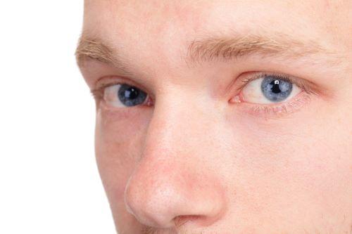 眉毛を生やす方法とは？マッサージやサロンについて解説！