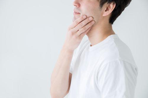 男性横顔