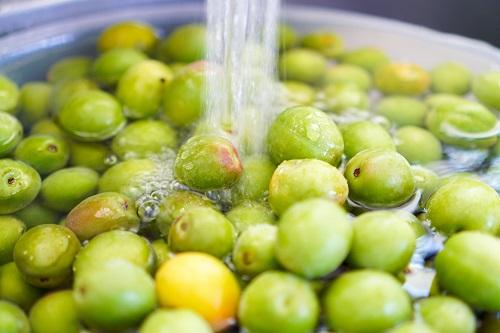 梅酒の賞味期限はどれくらい 梅酒の保存方法や飲める目安を紹介 嗜好品 オリーブオイルをひとまわし 梅酒の賞味期限はどれくらい 梅酒の保存方法や飲める目安を紹介 嗜好品 オリーブオイルをひとまわし