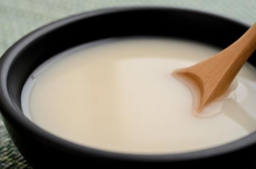 マッコリの原料は何 どぶろくとの違いや気になる飲み方を解説 嗜好品 オリーブオイルをひとまわし