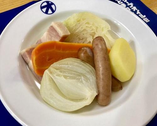 寒い日にピッタリ！フランスの家庭料理ポトフ