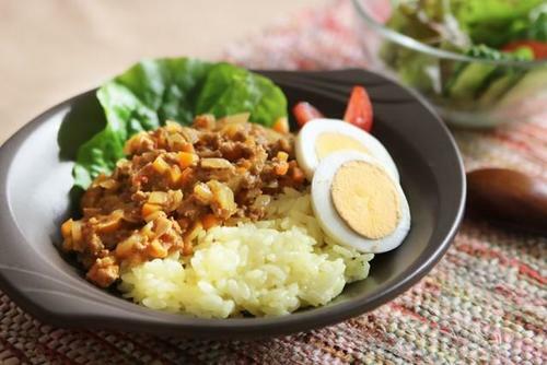 火を使わないで出来る！たっぷり野菜のキーマカレーのレシピ